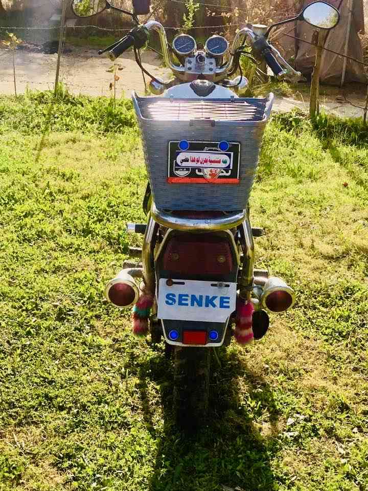 موطور هارلي 2ولف كهربائيات كلها شغاله الموطور مفول من كلشي 
احله من الصوره نكره سلف لا تبخير ولا تنقيص زوج تايرات جدد السعر 
500 وبيه مجال للاستفسار الاتصال على الرقم ***********
