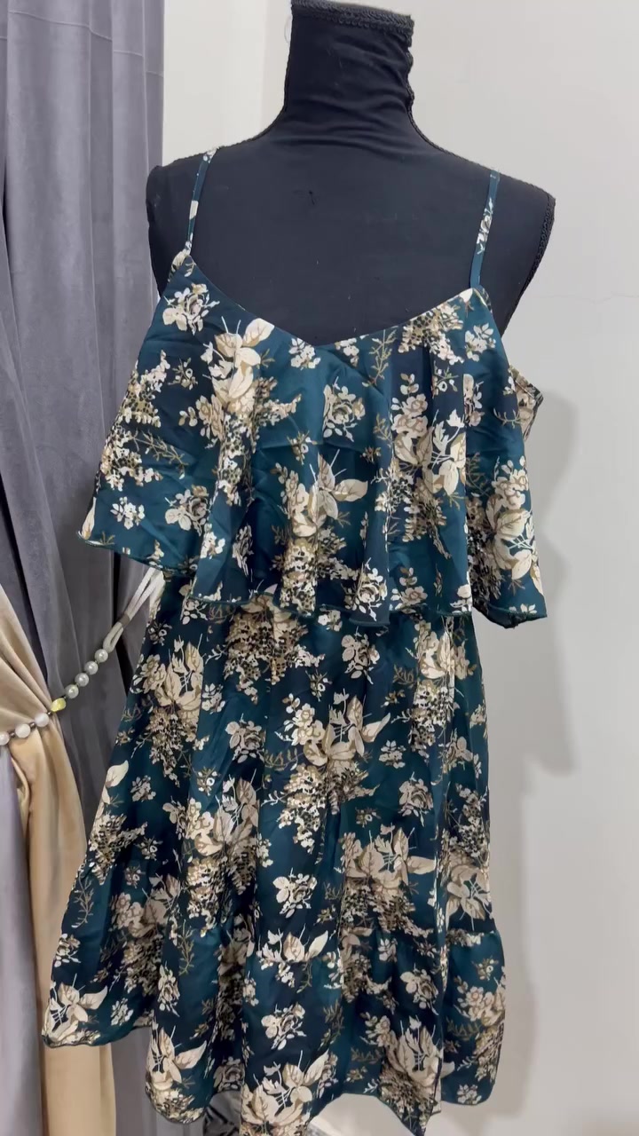 عدي هواي فساتين أسعار مناسبه ادخل وتدلل أكلك سعر لان كل قطعه وسعر  اكو بيهن ب٥لاف


**إذا كنت صاحب هذا الإعلان وتريد حذفه لأي سبب، رجاءا أرسل رسالة إلى الدعم الفني**