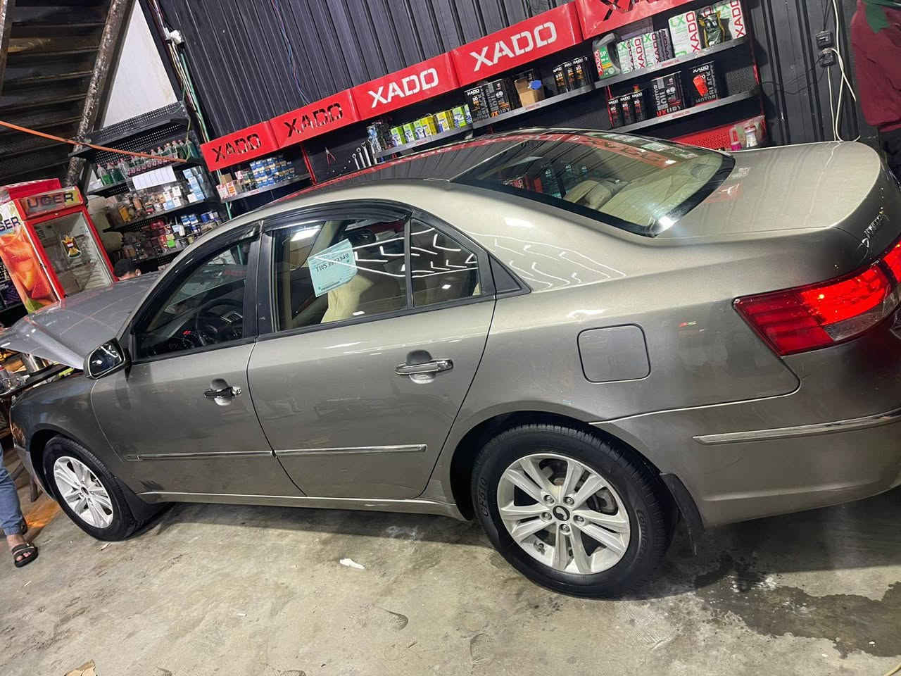 سلام عليكم
لبيع سوناتا عضم موديل 2009 خليجي  رقمي نكليزي سنويه جديده رقم بغداد بسمي محرك كير مكفول محرك 2400 بيه بنيد مبدل وجاملغ مرشوش السعر 125وبيهه مجال قليل ***********
