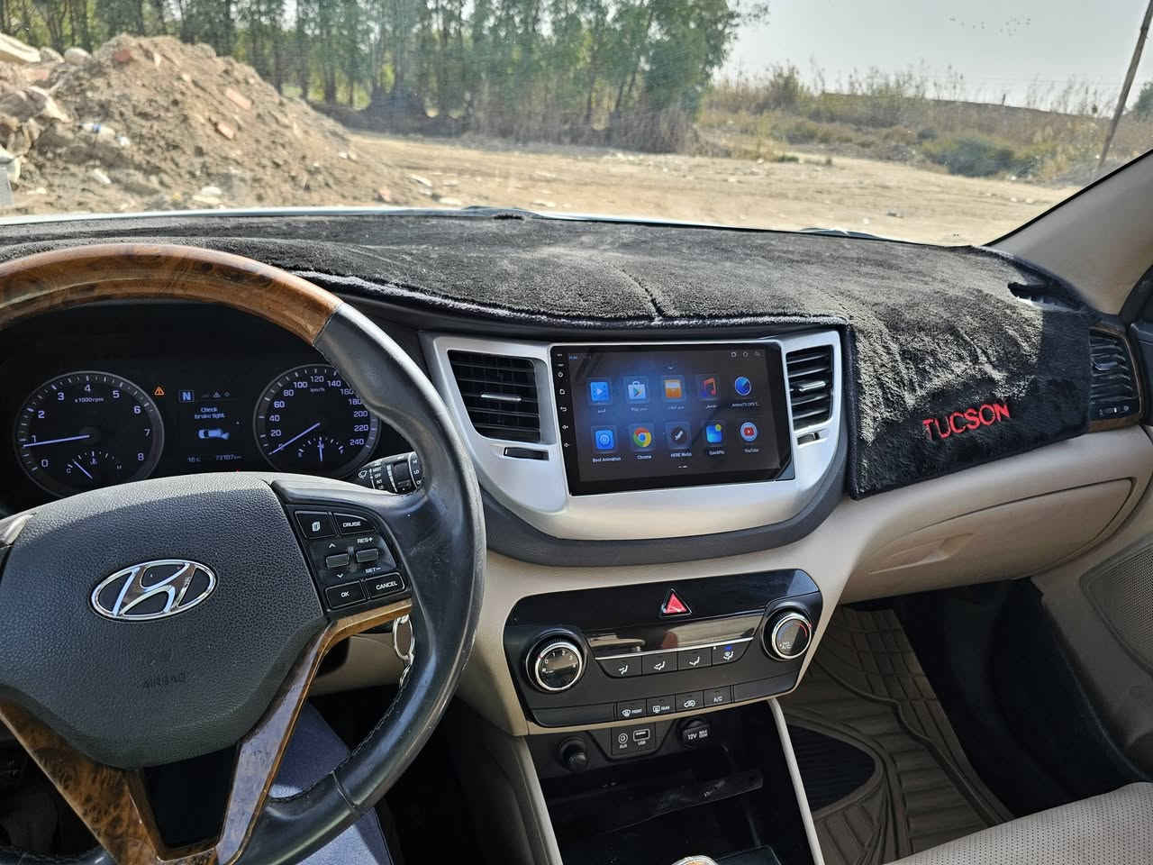 توسان ٢٠١٨ للبيع 
السيارة مكفولة بأسمي رقمي ***********
مكانها بابل
