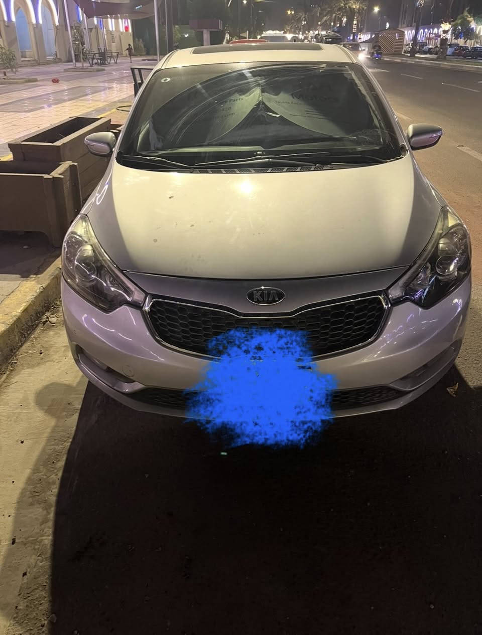 للبيع كيا سيراتو موديل 2015 رقم بغداد باسمي لون رصاصي محرك 1600 دوش المواصـفـات  فول عدا البصمة شركة الدولية ويل كب شاشة كبيرة ايباد كامرة خلفية مثبــت سرعة ٣وضعيات قيادة تحكمات ستيرن وباقي المواصفات المعروفه السعر 130$  هـ / ***********
