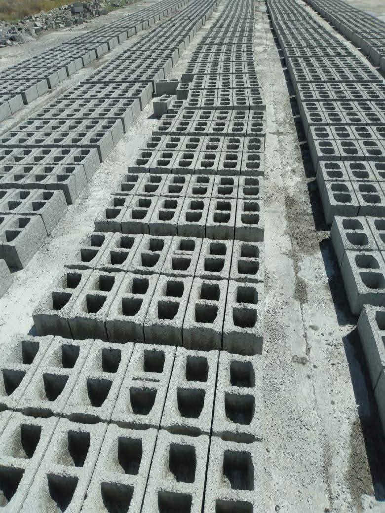 يا الله السلام عليكم ورحمة الله وبركاته يوجد لدينا بلوك درجه اولى شرط المتانه والقوه كما موضح في الفيديو وكما يوجد لدينا توصيل لكافة مناطق ونواحي في ديالى وباسعار تناافسيه ***********
