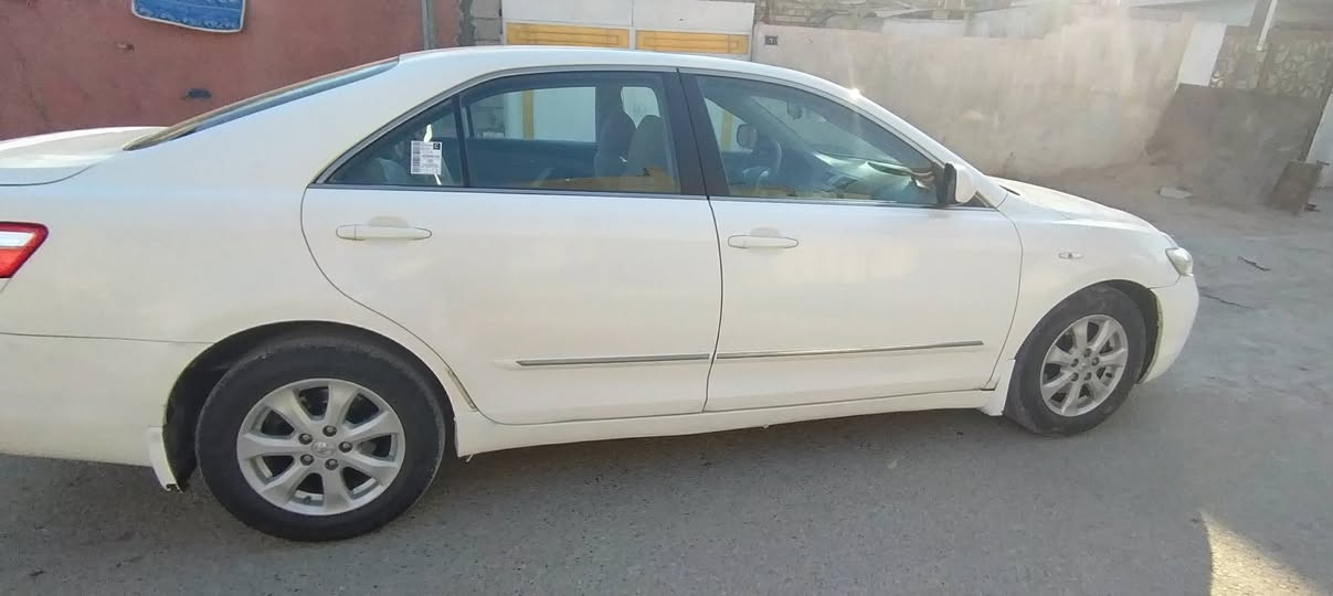 السلام عليكم 
سيارة 🚗كامري موديل 2077 خليجي رقم الدولي بغداد تخم زوج تايرات صدر خلفي جديد امامي نظيف 
الضرر صبغ تبديل جاملغ الايمن امامي توجد بعض خدوش. 
السعـــــر: 110 بيهه مجال 
العنوان: الرصافة •العبيدي 
هــ: ***********
