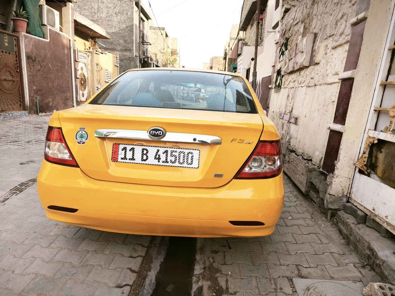 السلام عليكم بي واي دي 2011 كير اوتو السياره بيها طخطخات مال شارع وصبغتها عام جماليه صبغ درجه اوله كير ومكينه لانسر بلادي بيها منضومه مال غاز بس يرادلها ادامه شغاله كلشي مابيها باسمي هزه جديده سنويه لل2031 ارقام جدد السعر 47 وبيها مجال مكاني نهاية حي اور ***********
