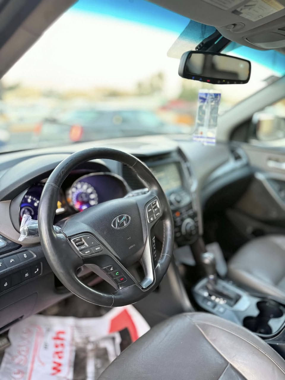 سنتاڤيا امريكي      موديل 2015
         فول مواصفات
محرك 6 سلندر   7 راكب 

ماشية 86 ميل مكفولة عدا حادثهة 
مكان السيارة بغداد المشتل 
            سعر 153
***********
