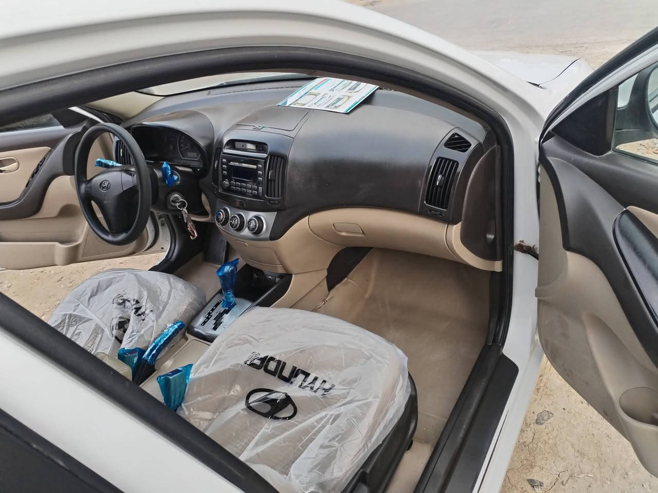 بسم الله الرحمن الرحيم
اللهم صل على محمد وآل محمد
النترا موديل 2011 كفاله عامه محرك كير من الضربه والصبغ تخم تاير حدايه ٤دسك باتري جديد سياره جاهزه السونار مرفق بلمنشور محرك 1600العنوان واسط النعمانيه  السعر 110 للاستفسار الاتصال على الرقم ***********
