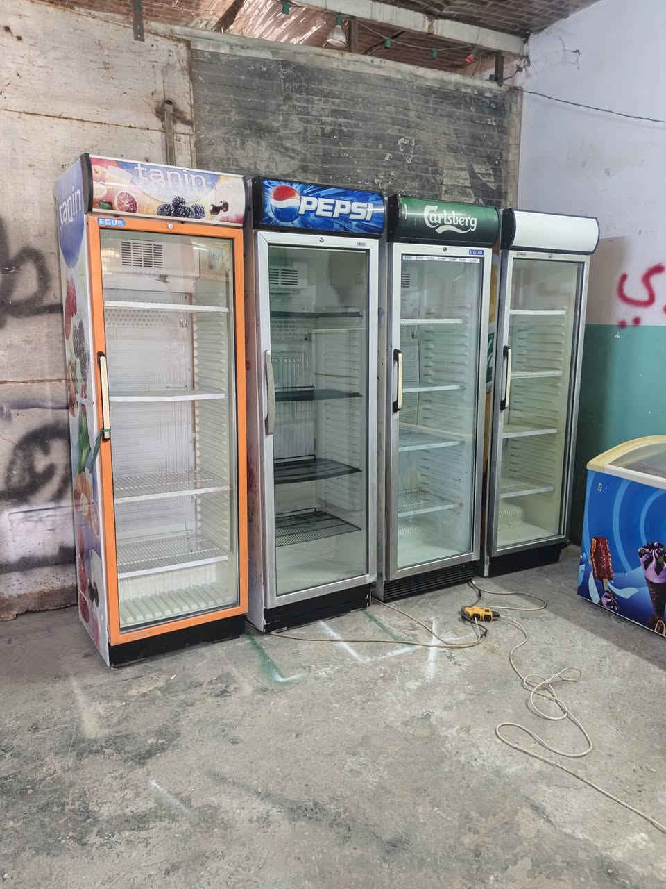 سلام عليكم عارضات للبيع عنوان بغداد العبيدي شرط الضمان شراي اتصل ***********
