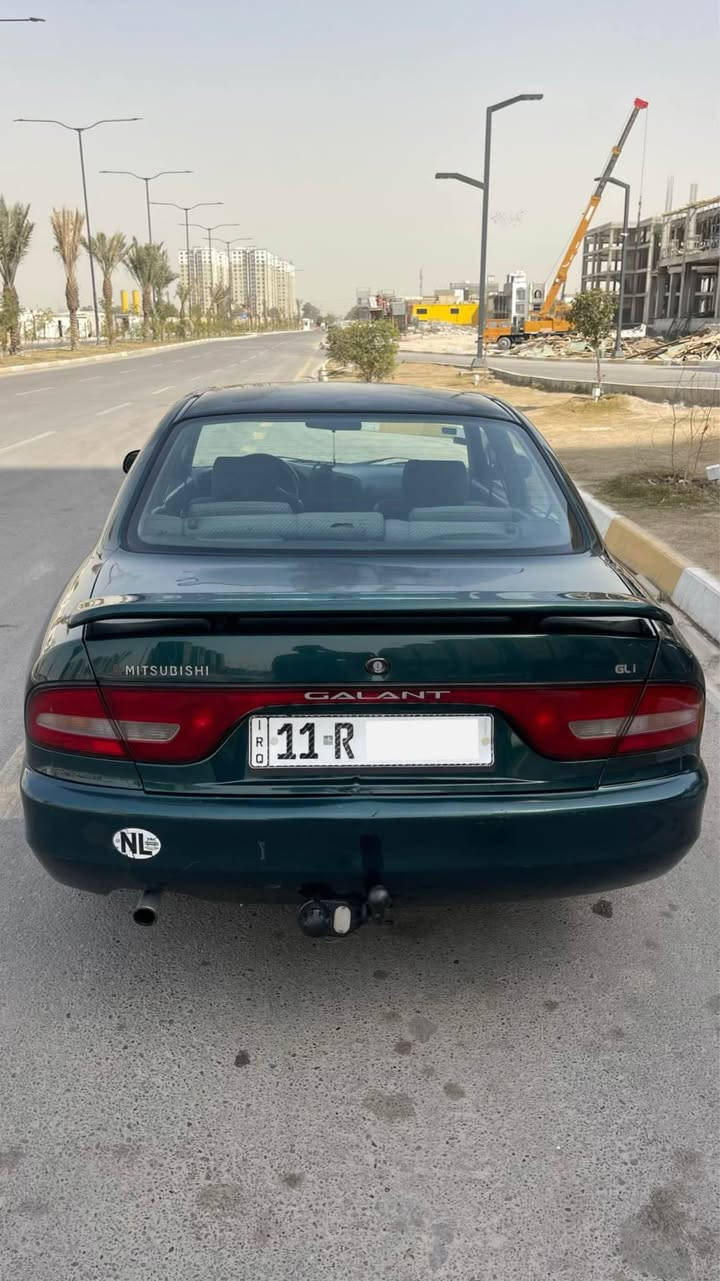 للبيع متسوبيشي كلنت 1996 كير عادي محرك 2000 سي سي لون زيتوني بأسمي مجدد سنوية لغاية 2031 وهزة جديدة السيارة بلادية وجاهزة تبريد ثلج سعرها 52$ ورقة . 
مكان السيارة /بغداد - خط سريع العامل - حي الأساتذة … للاستفسار اكثر الأتصال *********** بغداد, العراق

