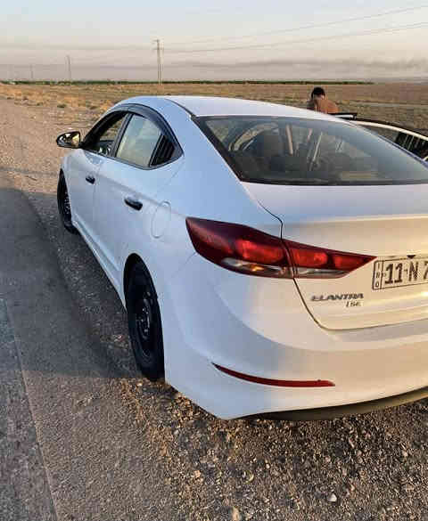 السلام عليكم
النترا 2018 وارد امريكي محرك 2000 رقم بغداد
شاشة جبيرة تحكم ستيرن وباقي المواصفات المعروفة
رقم جديد سنوية جديدة هزة جديدة تحويل ثاني يوم 
ضررها موضح بالصور وسونرها موجود الي يحب ادزلهياه
كير محرك كهرباء تبريد كلة كفالة
كااامل بدون اي نقص
السيارة صار بيها طخطخات ونصبغت اني ابيع حزاااااااام
مكانها بغداد الدورة
السعر 115 وبيها مجال بسيط
وماكو لون ابيض بالسعر
للاستفسار الاتصال على الرقم
***********_
***********-
