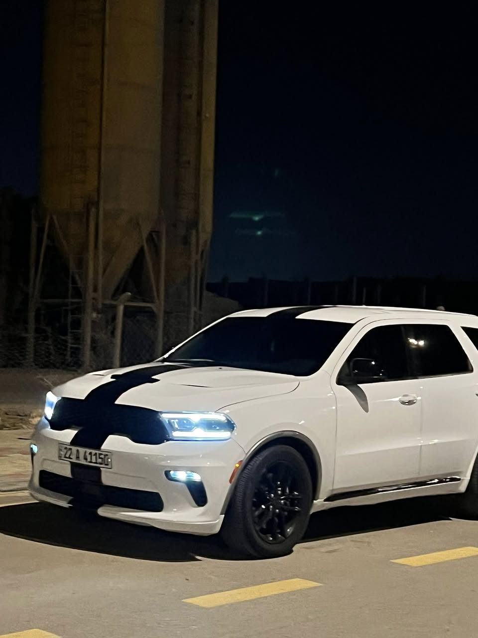 دوج دورانكو

Dodge Durango .

‎الموديل2023. (وارد امريكي بيها 3 قطع مبدلات نفس اللون ونصف الجاملغ الخلفي صبغ كفاله شواصي واللغود) 
.
اصل بوليسي  كير طرح مو تعليك
‎المحرك : V8 . 5.7L  .

‎العداد :26 الف فقط يعني اخت الزيرو.

‎  وماكو هيج سعرالسعر 245
 
السياره جاهزه مانقصها البرغي 
‎المواصفات:  

‎* تحذير النقطة العمياء . 

‎*

‎* شاحن هاتف لاسلكي (وايرلس ).

‎
مقاعد من الجلد منفصل + شاشات 

‎* مقاعد كهربائية مع ذاكرة لحفظ وضعيات الجلوس. 

‎* ‎* 

‎* مقود رياضي مع تحكم كهربائي. 

‎* مصابيح امامية زنون مع LED .

‎* كشافات ضباب LED . 

‎* شاشة 10.1 أنج .

‎* نظام ملاحة (GPS) . 

‎* . 

‎* ويل قياس 20 أنج . 

‎* صندوق . 

‎* بلوتوث تلفون .

‎* محدد سرعة . 

‎* كاميرا خلفية .

‎* كير شفتر ستيرنك .

‎* صف ثالث من المقاعد 7  Auto start . 

   للاستفسار ***********

مكان السياره بنجف
