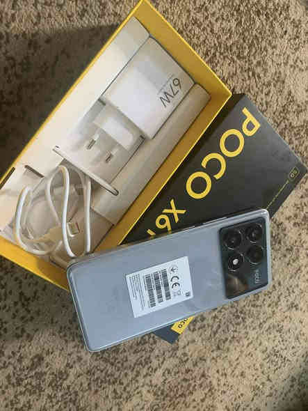 السلام عليكم ورحمه الله وبركاته جهاز بوكو اكس 6الذكرا5G ،512 الرام12+12 العشوائي 24 الجهاز فتح كرتون مستعمل قليل والسعر 300 وبمجال قليل الجهاز بعد لوك الوك عنوان كركوك كورنيش هذا الرقم اللي يحب يخليه يخابر***********
