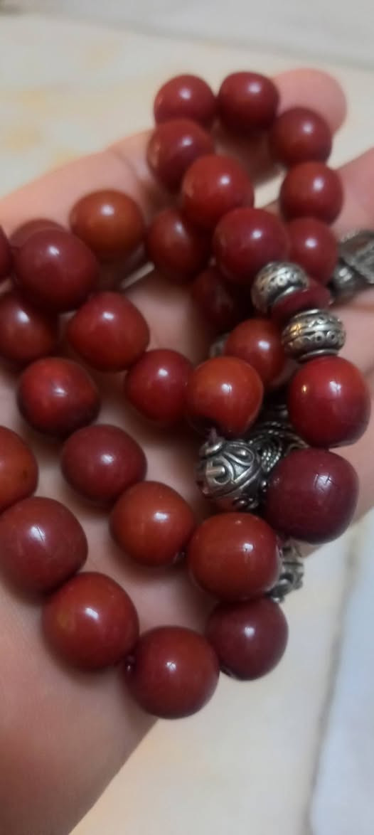 السلام عليكم سبحه لبيع  قديمه ***********
