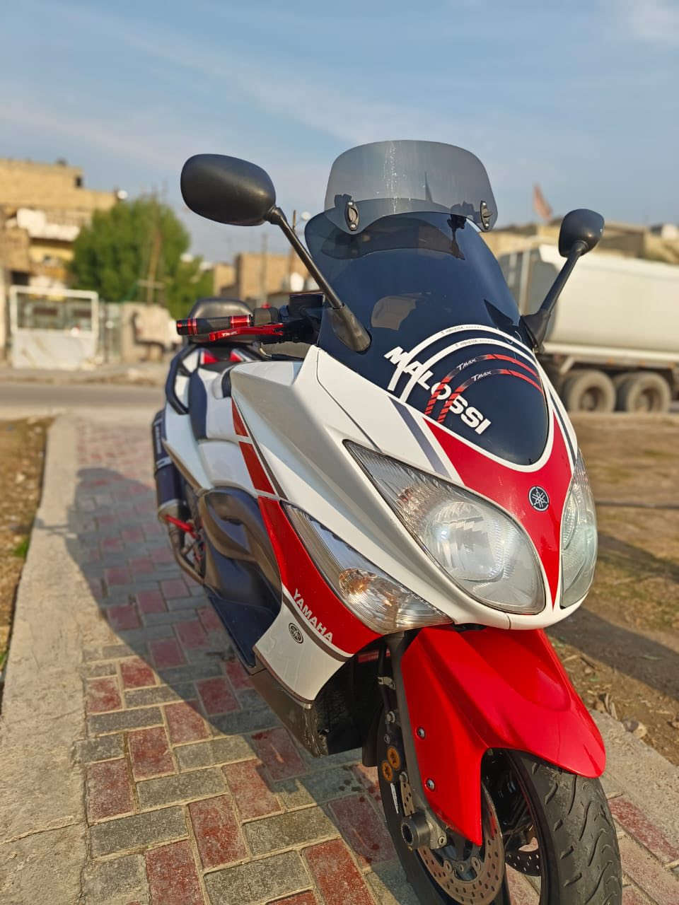 سلام عليكم شباب تي ماكس ٢٠١١داجه كفاله  مكينه مكفوله بيه كلج مالوسي دراجه بيه تزويد سعر 35ورقه العنوان مدينه الصدر رقم الهاتف ***********
