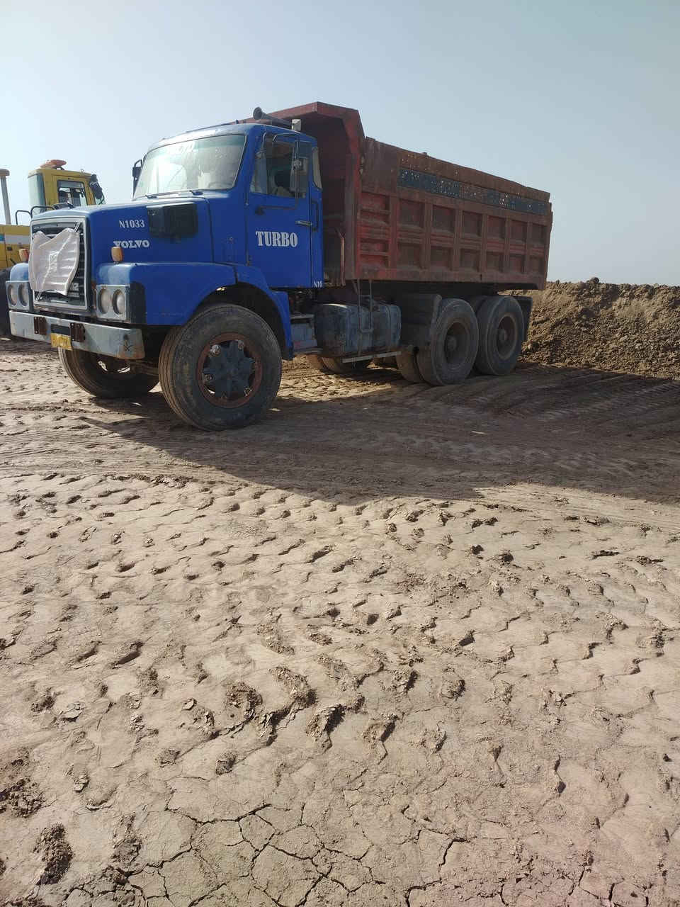 سلام عليكم سياره فالفو مجموعة بلا ديه مكينه خير من الله  كير ٤٪٤ زوجين جدد وزوجين نص عمر مكاني واسط كوت ***********
