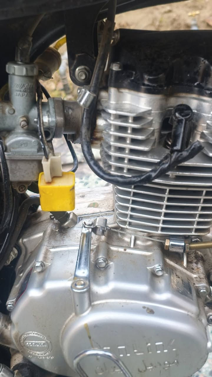 السلام عليكم 
دراجه ايراني 4كير
الدراجه نضيفه مكينه ممفتوحه
السعر 450 وبيهه مجال
مكاني بغداد حي الجهاد 
***********
