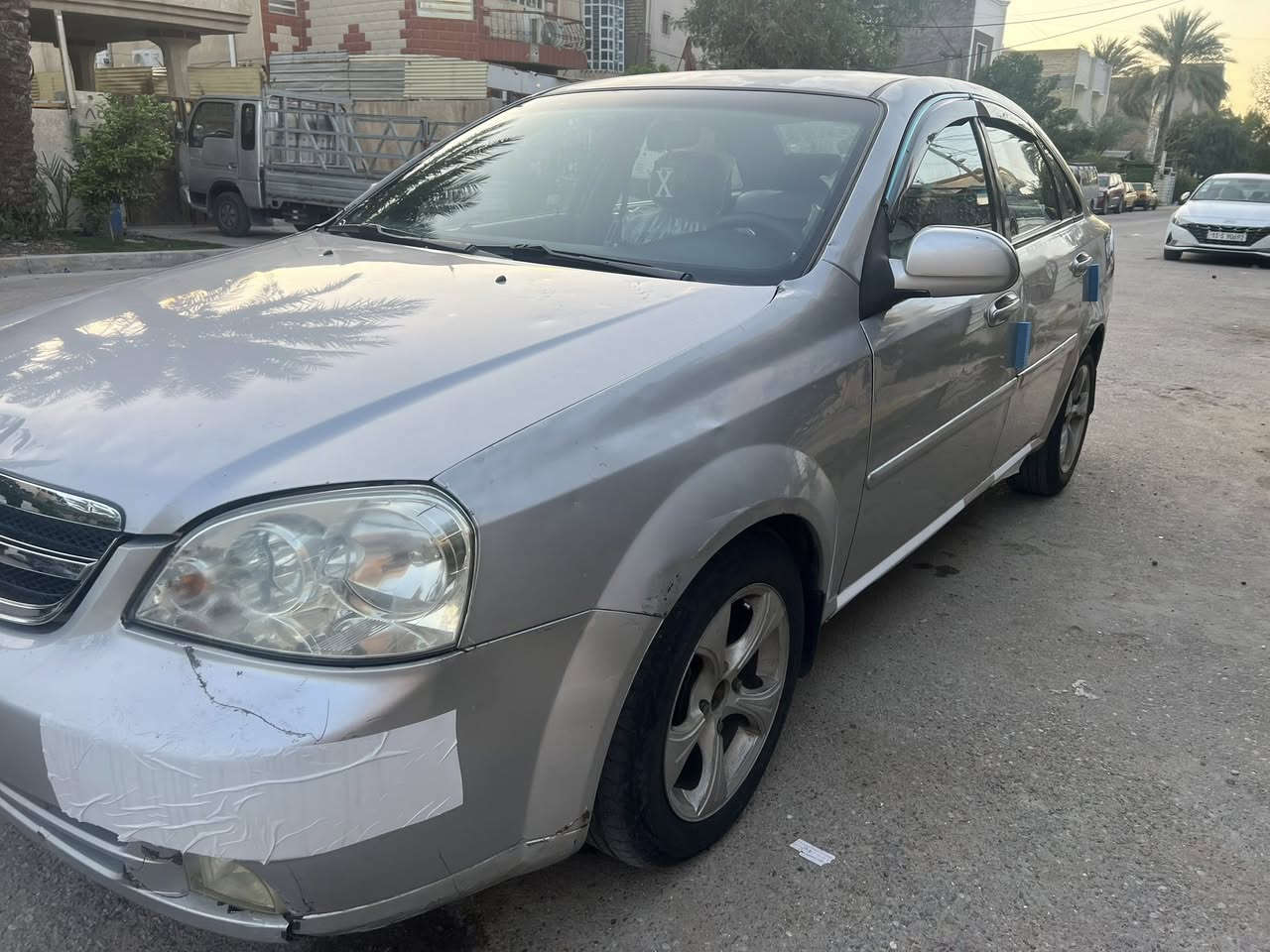 السلام عليكم فورنزا موديل ٢٠٠٦ للبيع اوامراوس السياره جاهزه كيرومكينه مكفولات صدر جديد مكفوله من الضربه سنتر لوك شاشه كامره جاهزه السعر ٥٥ وبيها مجال مكان بغداد الحريه للاتصال ***********
