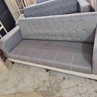 ١٠ مقاعد • قاعدة بلوك اسود • متوفر