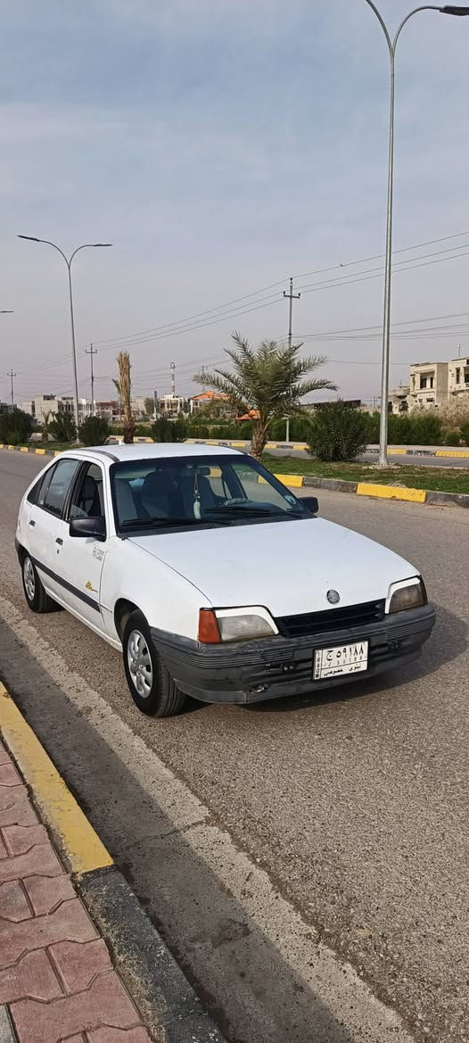 اسلام عليكم كاديت حجم 16 موديل1991✅
رقم نينوى الماني سنويه2028✅
بدون صبغ بدون ظرر كير مكينه بشرط 💯
طخم جديد  تايات جديد 💯
كيجات وايرمنيه كلها شغاله 💯
كشنات وبطاين وارضيه  نظيفه  💯
مسجل وسستم سماعات جديد 💯
شرط الوكاله التحويل من الشرعي ✅
كابون بانزين ⛽
عنوان موصل ايسر
 ‪***********
‏‪***********‬‏
