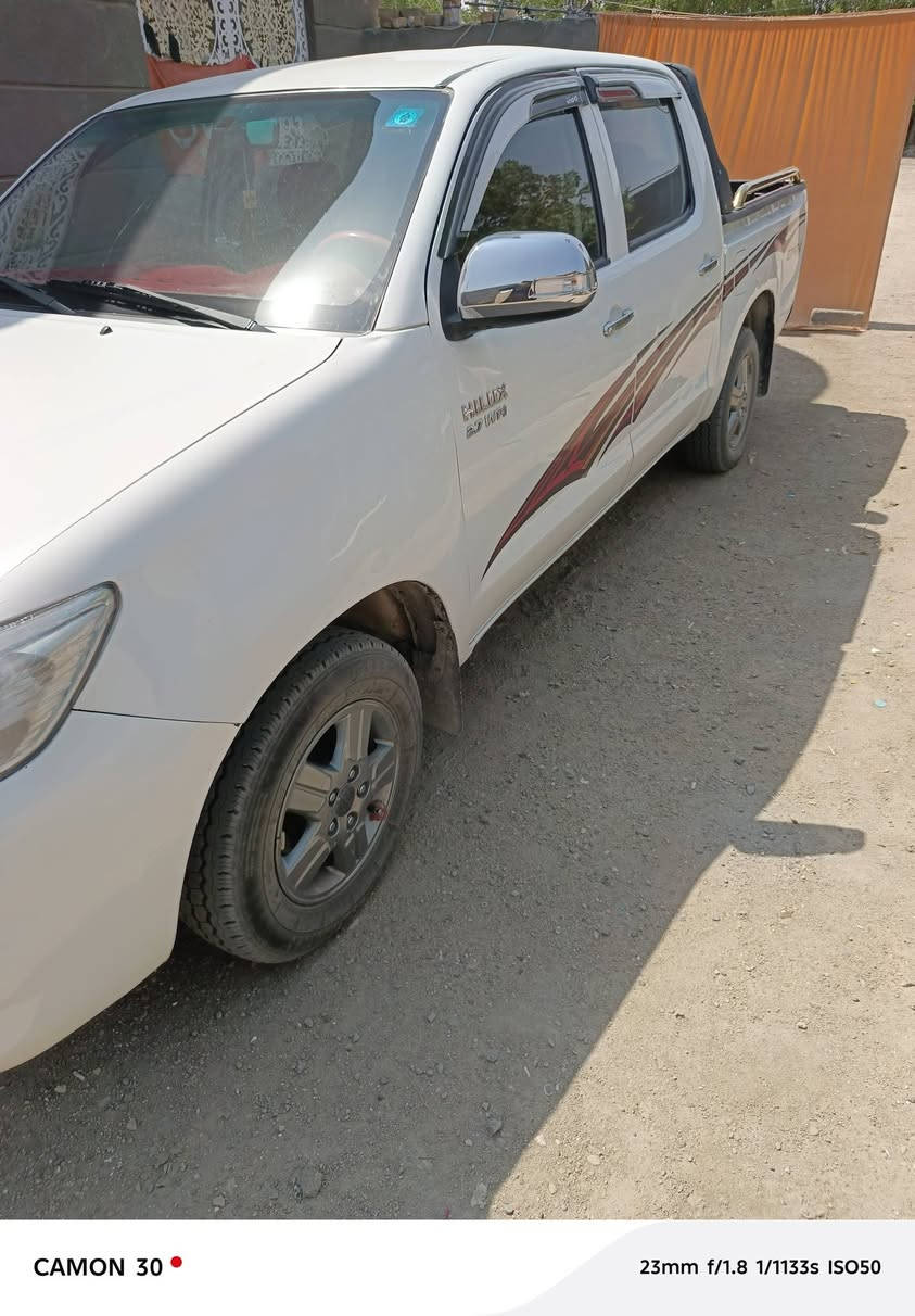 سلام عليكم 2014بسمي سنويه لل29رقم بصره واكعه عليها سقيفه ضربتها قماره والتكم الكير مكينه كفاله شاصي 19 اتصل ونشاء ارهم وياك عنوان البصره المدينه
*********** بيه وات ساب للعلم السياره اوتو ماتيك
