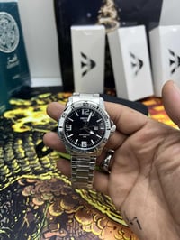 ساعة • ألوان متعددة • توصيل