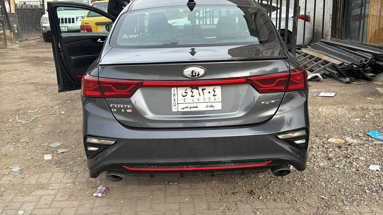 السلام عليكم كيا فورتي  جيتي لاين سيارة فول عدا الفتحه 
بصمه 
اشاير مري
 رادارت 
 تدفئه تبريد
 رقم بغداد معوقين باقي  اقل السنتين 
 وتصير حرة
والمعوق موجود اتعهد الك بالوكالة والاصوليات  والتحويل تجي تكلب وتشوف واكعدك وي  المعوق واتكفل الك بكل الاصوليات 
 سيارة موديل ٢٠٢١ لون رصاصي رمادي حادث أمريكا امامي بسيط ما واصل شاصي   بيها بنيد صبغ ودعاميه اماميه وجاملغ سايق بي بارد بسيط
ماشيه ٨٩  الف مايل  
سيارة نظيفه مابيها مصرف 
شاد الها تخم ويل كب وتاير  
مكان السيارة بغداد حي الجهاد  رقم الهاتف +9647728111288 سعر المطلوب ١٣٠ مجالها قليل
