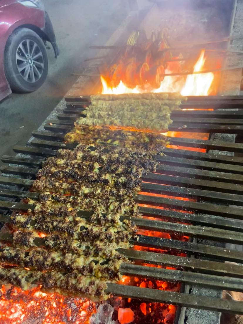 تنورون مطعم شيف محمد ابو خالد 
#جاهزين_لجميع_طلباتكم_
#مشاوي_عرايس_وجميع_ماكولات_مذكوره_امامكم
#جاهزين_لكافه_المناسبات_اعراس_ولحفلات_ولمناسبات
#عنوان_رمادي_شارع_20_مقابيل_علوة_الليث
#توصيل_مستمر_من_ساعه_3_مسائآ_الئ_ساعه_6صباحآ
رقم المطعم  /1/ ((( *********** )))واتساب+ اتصال
رقم المطعم /2/ ((( ***********  )))) واتساب+ اتصال
