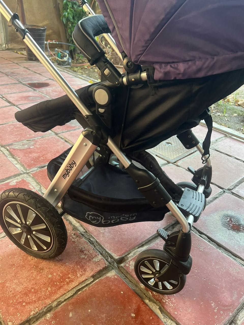 السلام عليكم عربانة طفل ماركة اصلية مواصفاتة ثلاث منام وجلوس وعش من حديث الولادة لحد 5خمس سنوات تتحمل اوزان وبية فراش وقطعتين مضلة لونين استخدامة جداً بسيط نظيفة جداً جداً


**إذا كنت صاحب هذا الإعلان وتريد حذفه لأي سبب، رجاءا أرسل رسالة إلى الدعم الفني**