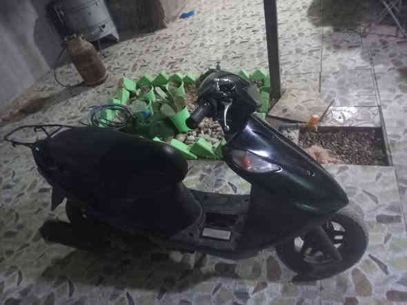 للبيع
ادرس ياباني 
دراجة شغالة من الالف للياء 
سلف هندر 
محرك ناعم لاتنقيص ولاتبخير
كهربائيات كاملة 
السعر 225
الشراي يتصل ***********
مكلف اني
