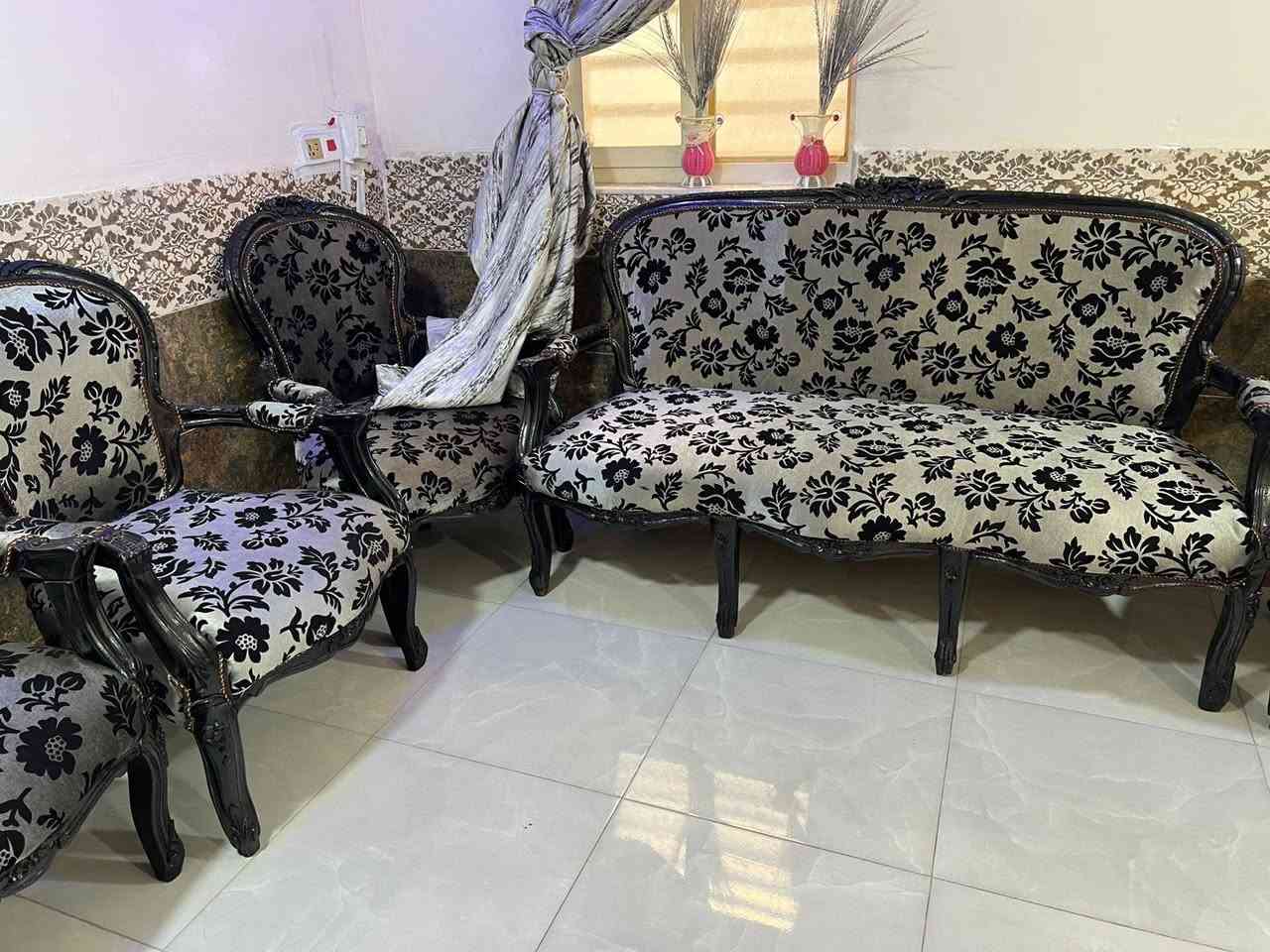 تخم  وطبلات10مقاعد للبيع اي ضرر مابي مكاني الطوبجي، 350وبي مجال


**إذا كنت صاحب هذا الإعلان وتريد حذفه لأي سبب، رجاءا أرسل رسالة إلى الدعم الفني**