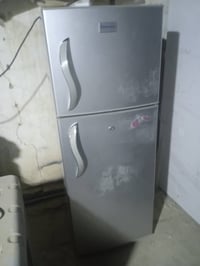 أغراض للبيع شغالات وعلفحص للتواصل واتساب ٠٧٧٢٤٤٧١٧٥٠