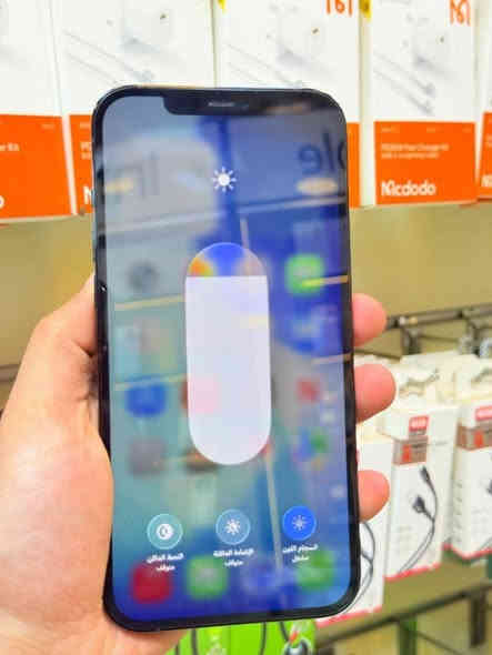 ايفون 12 برو ماكس
ذاكره 256
بطاريه79%‎
جهاز اصلي   وتر بروف. شرط
ملحقاته كامله
السعر 510  الف 
نضافه 100%
***********واتساب فقط او خاص فيس
مكاني /بغداد قرب بسمايه
