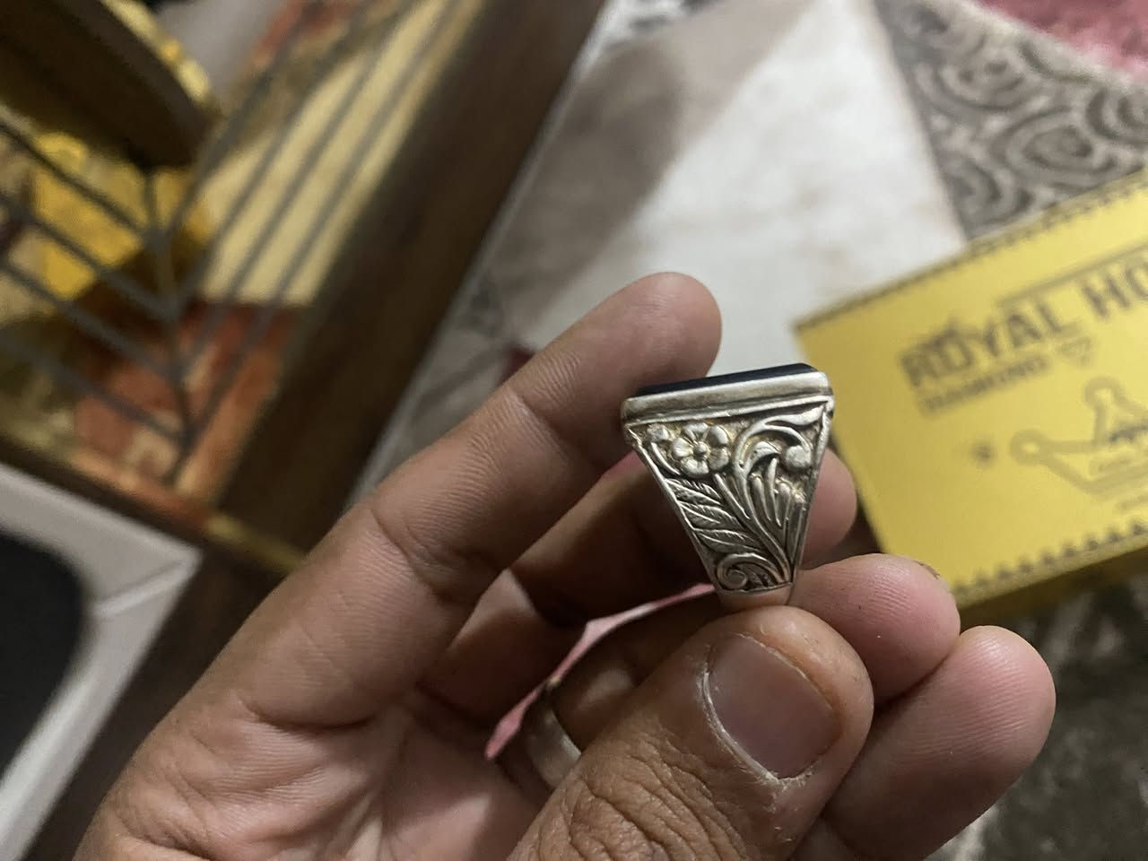 يشم يماني وعقيق اصفر قديمات كلش وصياغه صب للبيع


**إذا كنت صاحب هذا الإعلان وتريد حذفه لأي سبب، رجاءا أرسل رسالة إلى الدعم الفني**