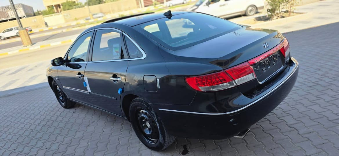 السلام عليكم شباب
ازيرا ٢٠١١ متومه أرقام وسنويه اصليات مكينه وكير ٢٠٠٠ مكفوله كفاله عامه عدا الكصه سياره جاهزه من كلشي 
مكان الناصريه 
السعر ٣٨ وبيها مجال 
***********
مكلف بالنشر
