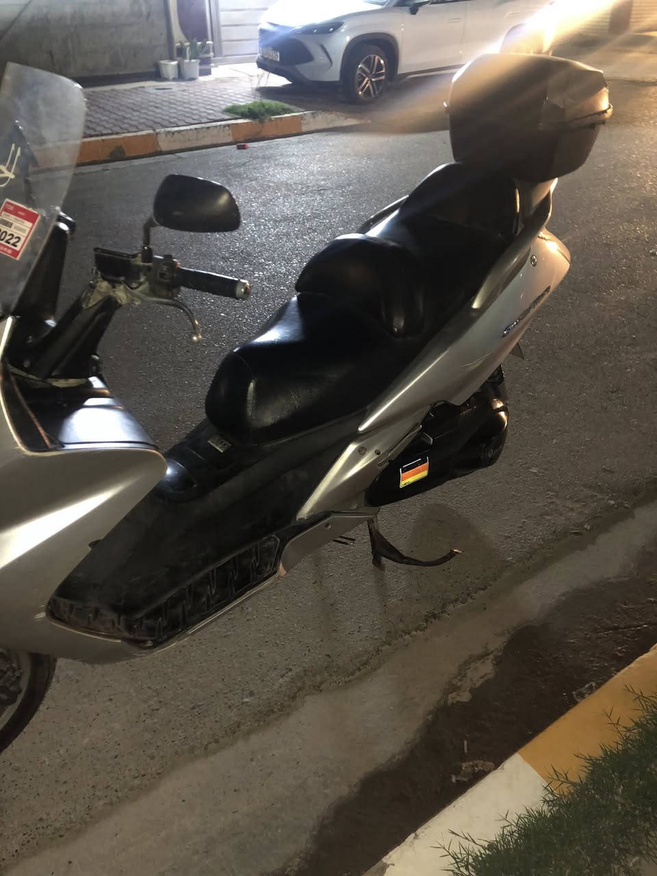 اسلام عليكم دراجة سلفر ونج محرك 600الدراجةكلش نضيفة مكاني بغداد المحمودية.               
للاستفسار ***********
