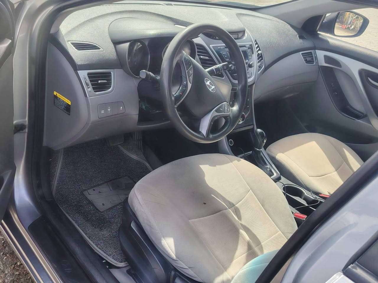 سلام عليكم سياره نوع النترا موديل 2016وارد امريكي تحكم ستيرن جهتين خمسه ويل كب نص فول مواصفات سياره جاهزه خير من الله حادثه سطحي بدون دواخل والباقي كفاله عامه الاخير كفاله كير مكينه حداديه تخم تاير تبريد تدفىه تبريد ثلج شاير مري العنوان كربلاء السعر103وبيه مجال حك الجيه الهاتف ***********وكاله او تحويل مباشر بيع فقط
