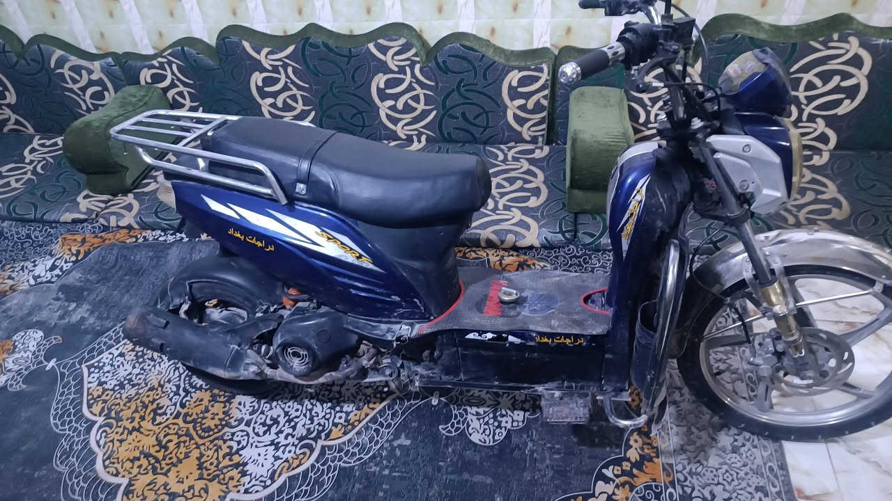 للبيع دراجه مكينة ماكس ياباني درجة خير من الله كلة شغال سلف هندر كهربائيات كلة شغال مكينة ناعمة وحلوة دراجه فول نضافة تجي تفحص وتقتنع السعر 225بيهة مجال بصيط مكاني كربلاء حي الغدير يم الصورة مقابيل السوك 
 للاتصال *********** متواجد واتساب كذالك
