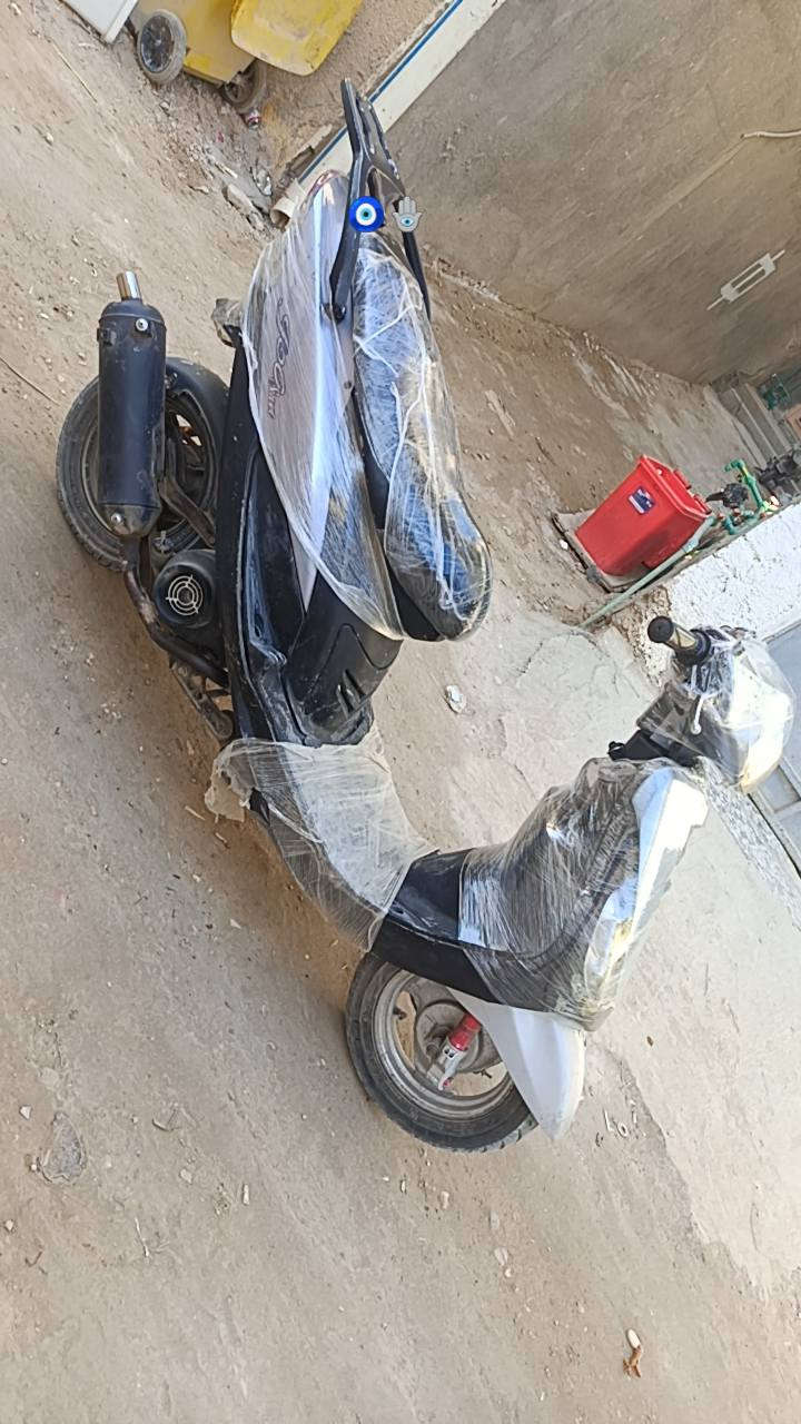 السلام عليكم
ماكس منغولي للبيع مامفتوحة بوشة 49 بلادي مختم صالنصة اف ام رياضي سلف نقصة راجز هندر واحد شرط الشلعة فول معدل طيران لايت زنون ثلجي  هورن اشاير كلة شغال كفر بلادي دبلات رياضي جاهزة دراجة مستعجل علبيع سعر 550 وبيهة مجال حك الجية مكاني كربلاء حي العباس ***********
