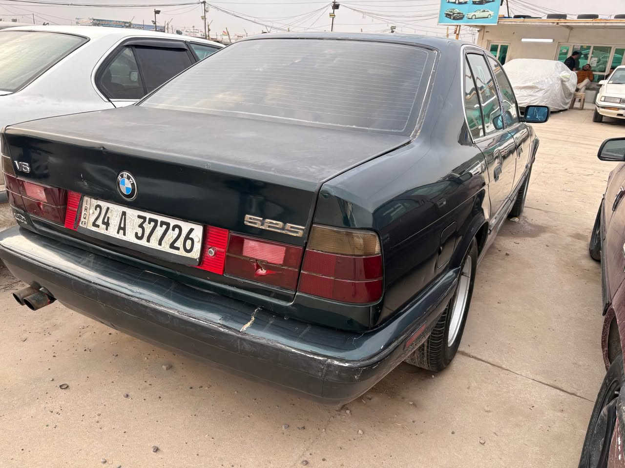 بي ايم موديل ١٩٩٣مه كينه ٥٢٥توماتيك 
دووجام كاره با ايبيئيس لايت القه بي سلايت 
سه يه ره كه بي ليدرانه وه ركه راو براوه ي نيه كيرمه كينه 
ته قه وره قه ي به شه رته اكسل به سه رته سحريشي ٦٠وه ره قه سه نوي نويه به سه رنه جوه به ناوكردن به شه رته ٤٥٠دولار غرامه ي له سه ره دواي محامه له بوت ده كيرمه وه بوزانياري زياتر له هه وليرم *********** أربيل, العراق
