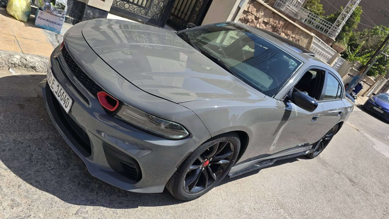 جارجر 2017 خليجي SXT بلاص ماشيه 96 كيلو تو ويل 
كير محرك مكفول محرك 6V سلندر تخم تاير تبريد ثلج صدرها جديد سياره جاهزه من كلشي نضيفه مال جناي 
فول موصفات بصمه فتحه كشن جلد تدفئه و تبريد 
بيها جاملغ خلفي جاملغ امامي بدون ارباك 
السعر 185 بيها مجال الاستفسار *********** مكاني بغداد
