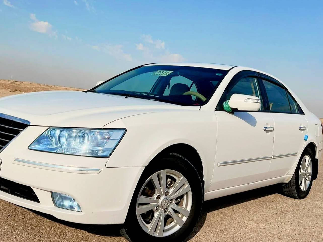 السلام عليكم 
سوناتا مقدس 2011 خليجي 
بيه صبغ جاملغين امامي 
فول مواصفات
  فتحة سقف بانوراما
اشارة بل مري 
 داخل بيجي 
  اربع دسكات 
مكينه 2400 دوش
كير 6نمر  
رقم بغداد
سيارة باسمي
للاستفسار ***********
السعر 137 وبي مجال
