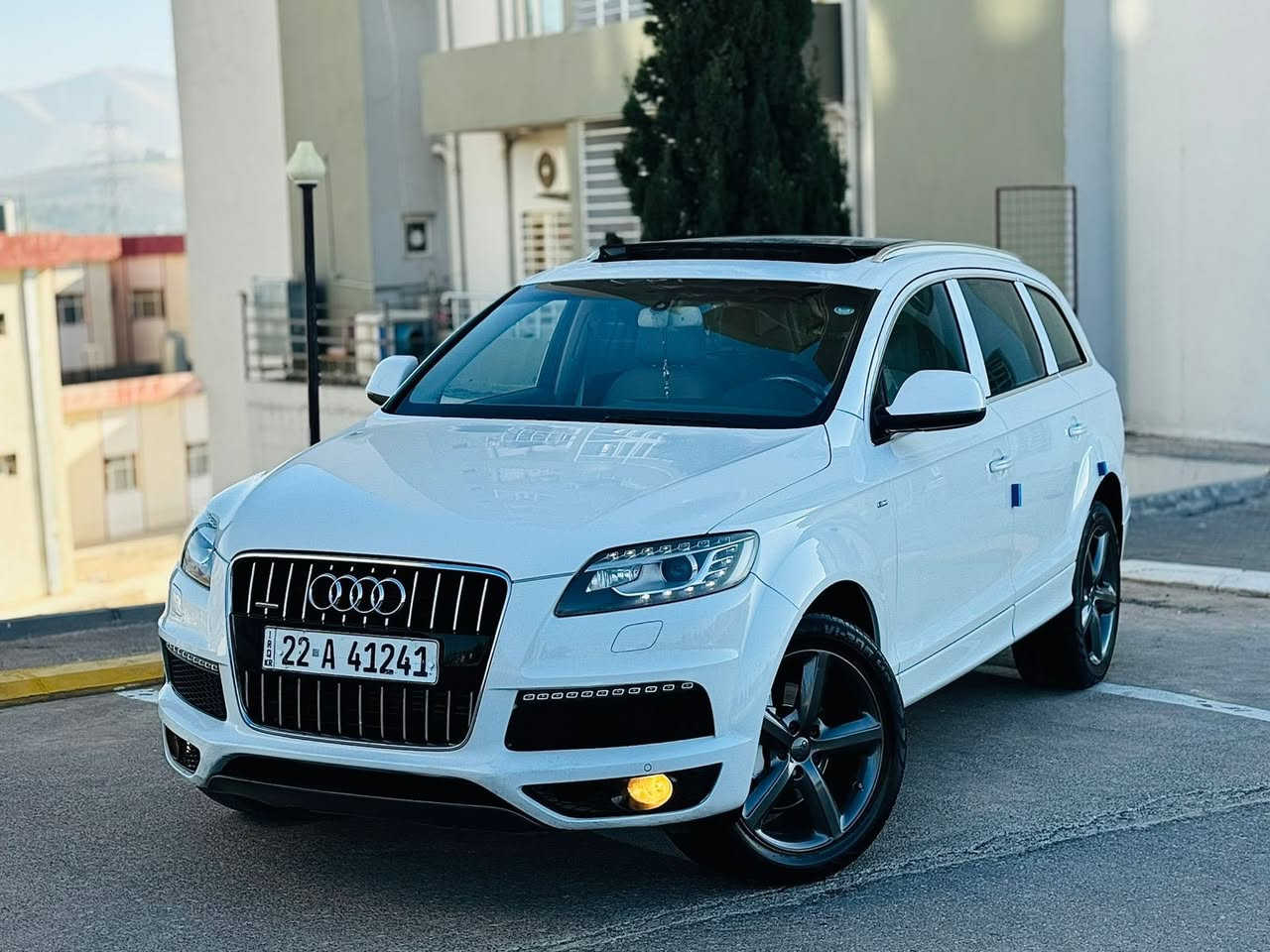 بسم الله الرحمن الرحيم
▫️ئاودى Q7 S-line Quattro 2013 فول مواصفات ١/١
مواصفات خليجي وكالة شريكة سردار ضمان دولي
-----------------------------------------
مكان🌆: سليمانى                سعر💵: 138$
هاتف☎️: *********** /// *********** 
-----------------------------------------
محرك سته سلندر V6 3.0L سوپه ر چارچ محرك بنزين
گير و محرك بشرط مامفتوح
بدون سوت و دغان و صرف  خلل بشرط فحص
ماشية 82 الف حقيقى
-----------------------------------------
▫️سيارة حيل حيلوة جديد ماشالله
(( بيها نص صندوق مصبوغ )) بدون دواخل و بدون أيرباگ
سيارة كل على وضع بيلادي
----------------------------------------
▫️مواصفات
{ بصمة - پانوراما - رادار - داخل بيجي - صندوق شفت - ٣ پردة - ماوس - ٧ راكب - كشنات تتفيئة و تبريد - كشنات جلد - كشن و ستيرن كهربا و خزن - سيدي بوكس - تبريد مركزي - كاميرا - حساس خلفي و امامي - لايت ليد - ڤوليوم - تحديد سورعه - وبعد )
------------------------------------------
اربع تايرات و ويل بيلادي جديد
سنوي و رقم و هه زة كل جديد
ته حويل غه رامة بشرط سنوي بأسمي
سيارة شرط بدون اى نواقص گير و محرك و حدادي و كاهرباى كولة بشرط
-------------------------------------------
بسم الله الرحمن الزحيم
‏ ▫️AUDI Q7 quattro S-line 2013
ئاودى موديل Q7 S-line 2013فول فول مواسفات پانؤراما
مواسفات خليجى سفرى شه ريكه ى سه ردار زه مان
----------------------------------------
شوين🌆: سليمانى              سعر 💵: 138$

موبايل☎️: *********** /// ***********
                ----------------------------------------
مه كينه V6 شه ش بستؤن 3.0 سوپه ر چارچ به نزين
گيرو مه كينه ى به شه رت نه كراوه ته وه
سه وت و سه رف و خه له لى نييه به شه رت
 82 هه زار حه قيقى رؤيشتوه
----------------------------------------
ته نها {{ نيوه ى سندوقى بؤياغه }} به بئ ناوگرتن و بئ ئيرباگ
زؤر جوان ماوه ته وه و نمونه يه له جوانيدا
----------------------------------------
مواسفات
( به سمه - پانؤراما - رادار -  ناوزه رد - په رده - سندوق شه فت  - كوشن سارد و گه رم - كوشن جلد - كوشن و سوكان كاره باو خزن - ماوس - سيدى بؤكس -سئ ريز كوشن - ته بريد مه ركه زى -  كاميرا - حاسه ى پيش و دوا - لايت ليد - ڤؤليؤم - تحديد سورعه - زؤر مواسفاتى تر )
------------------------------------------
چوار تايه ويلى تازه ى و كامل سيرڤزى بؤكراوه
سه نه وى و ره قه م و هه زه ى تازه يه به ناوى خؤمه وه يه
ته حويل و غه رامه به شه رت
{{ گير و مه كينه و كاره باى و هه موو گيانى به شه رت }}
-----------------------------------------
