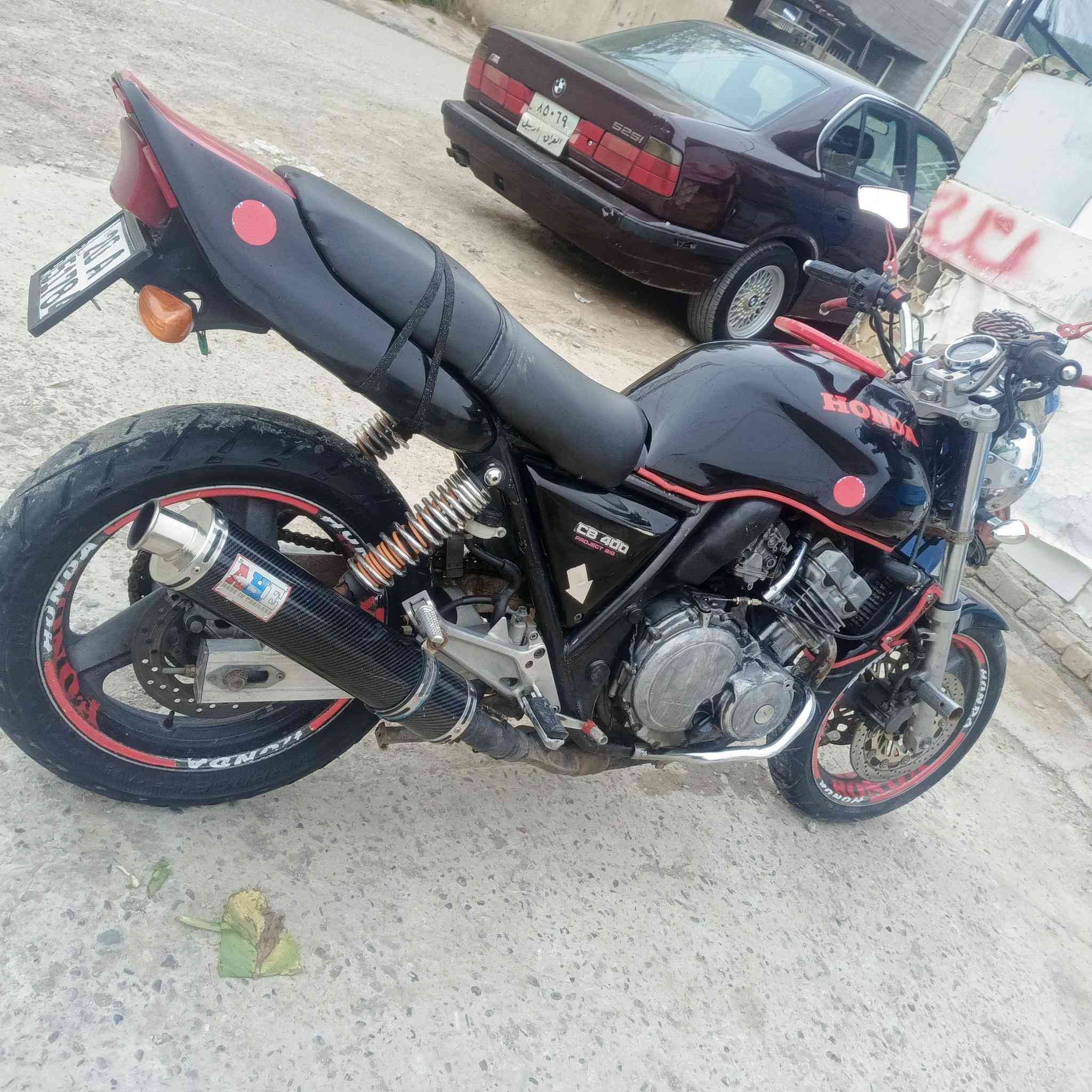 السلام عليكم غوالي من رخصت مدير لكروب/هاي دراجه للبيع سيبي فور محرك 400رقم سنويه  ديالى دراجه بسمي مكان ديالى بعقوبة  دراجه مكفولة كفاله عامه بس شراي يتصل اخوتي السعر 24/***********هذا رقمي بس تصال /***********هذا رقم بس الوتساب
