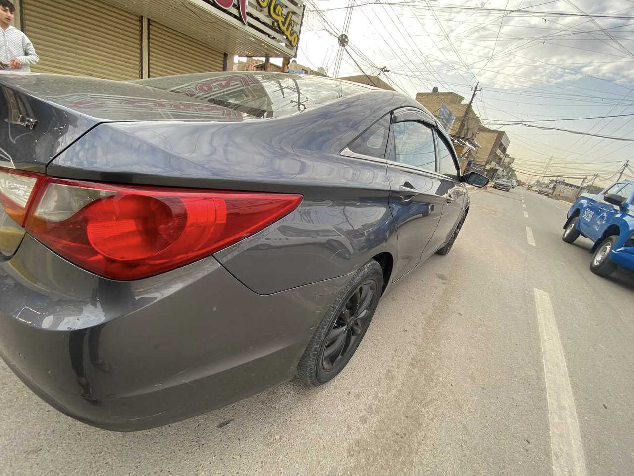 سلام عليكم سوناتا وارد كوري
محرك دوش كير مكينة كهربائيات كلها جاهزة 
الضرر صفحة السايق صبغ بدون دواخل 
السعر ٨٨وبيها مجال 
للاتصال ***********
مكاني بغداد الشعب حي البساتين
