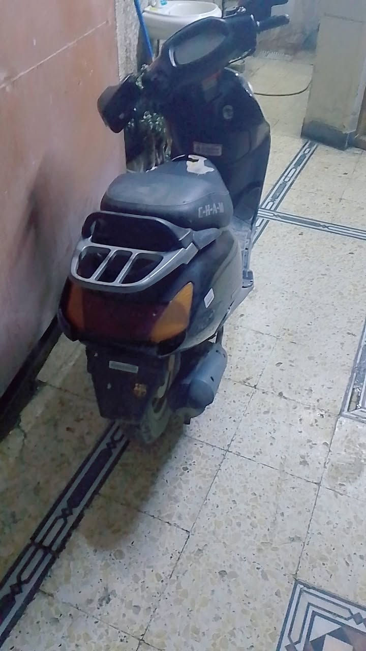 دراجه للبيع سبيسي شغاله خير من الله بس بيهة خيط تبخير.. مال بيت يشهد الله عليه هورن شغال سلف هندر شغالات لايت اشاير شغالات ... سعر 350 وبيه مجال للتواصل *********** واتساب
