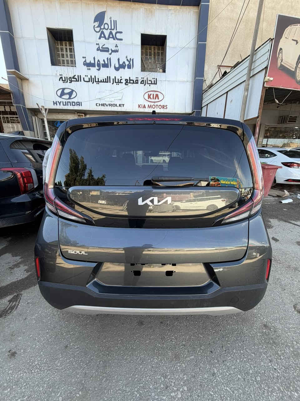 السلام عليكم للبيع كيا سول 2024 حادث موضح بلصور حادث امامي محرك 2000 دوش السيارة ماشية 17 الف السيارة موجودة في كربلاء بسعر مناسب جدا ***********
