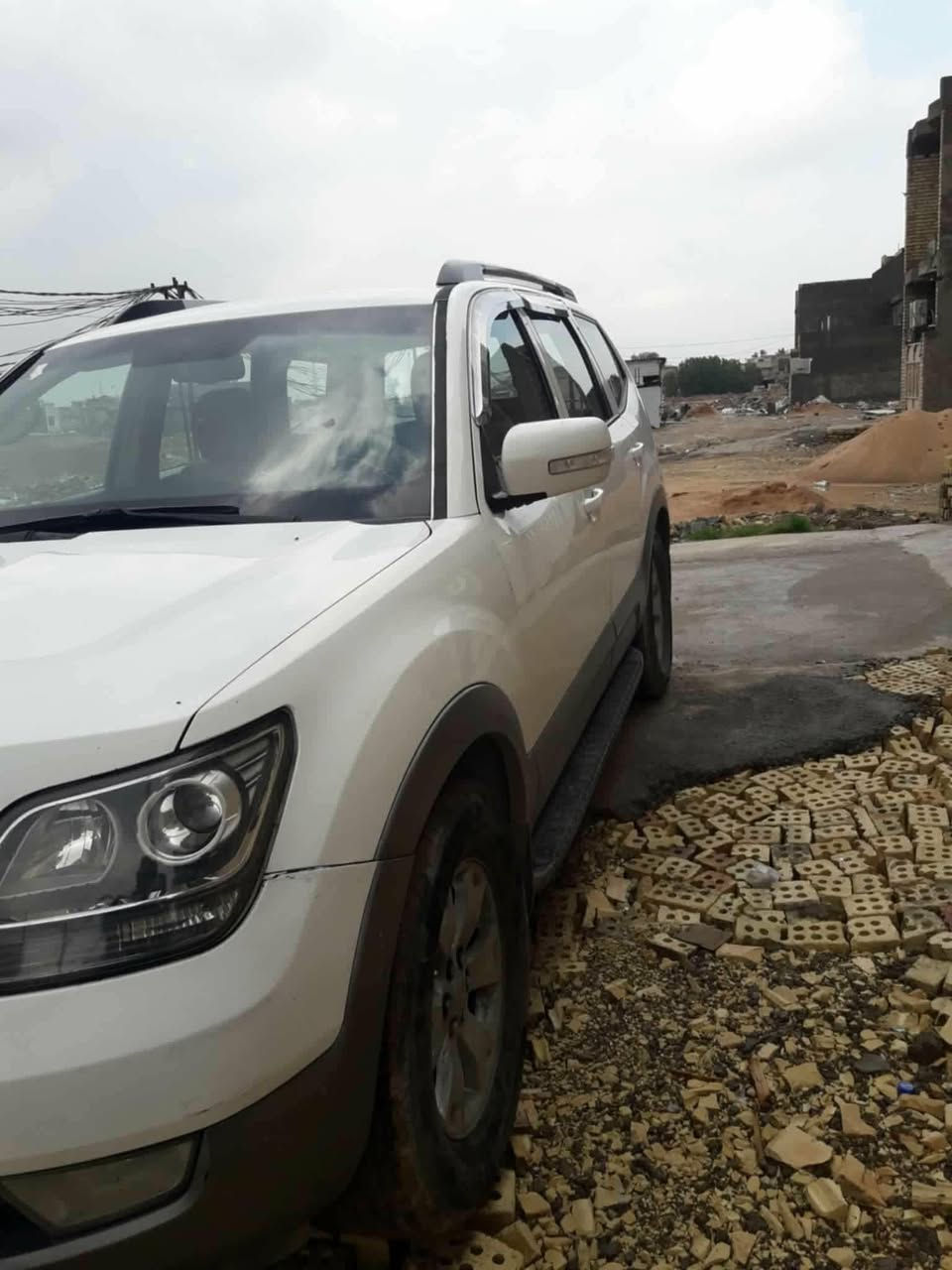 السلام عليكم ماهافي موديل، 2011خليجي،قطعتين صبغ جاملغ اليمنى  خلف السائق  خدوش فقط السيارة فور ويل اشيار بل مري 7راكب 3قطع تبريد السيارة جاهزة من كل النواحي السعر خاص غير متواجد ع فيس المكان بغداد  رقم الهاتف ***********واتساب📞 رقم صاحب السيارة
