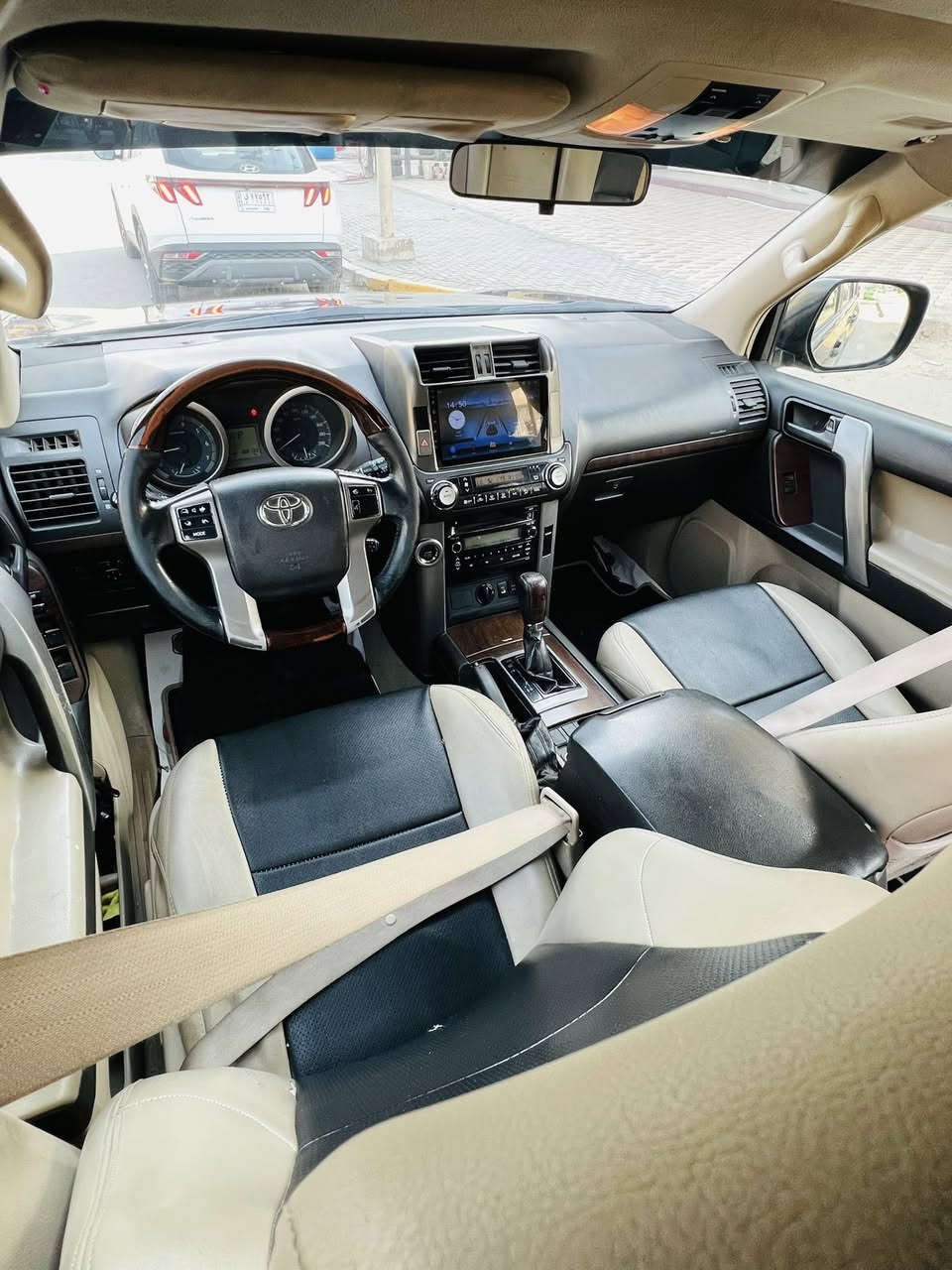 سلام عليكم برادو ٢٠١٣ سته سلندر ماشيه ١٨٠ فول مواصفات واحد على واحد شاشه كشنات كهرباء فتحه حساسات مري شفط ثلاجه سبير تعليك فول بيه قطعتين صبغ فقط بدون دواخل بدون معجون جاملغ خلفي وباب كير مكينه مكفول برغي مامفتوح بيهن رقم مميز 50086 بغداد بسمي ٢٦٠ وبيه مجال حك الجيه عنوانه بغداد شراي يخابر ويدلل 
 ترهم مراوس ***********
