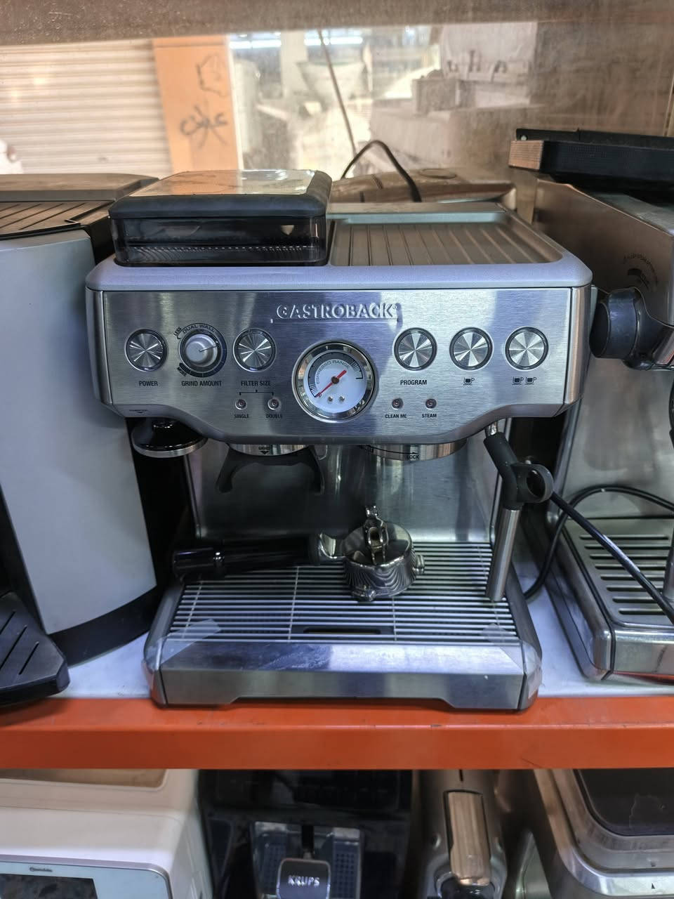 متوفر جديد بس فحص تواصل ***********
