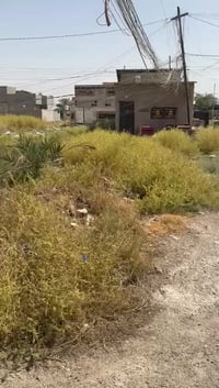 قطعه أرض للبيع مساحته ٥٠٠م واجها ٢٥م ونزال ٢٠م مكانها مقابيل مرور الحس...