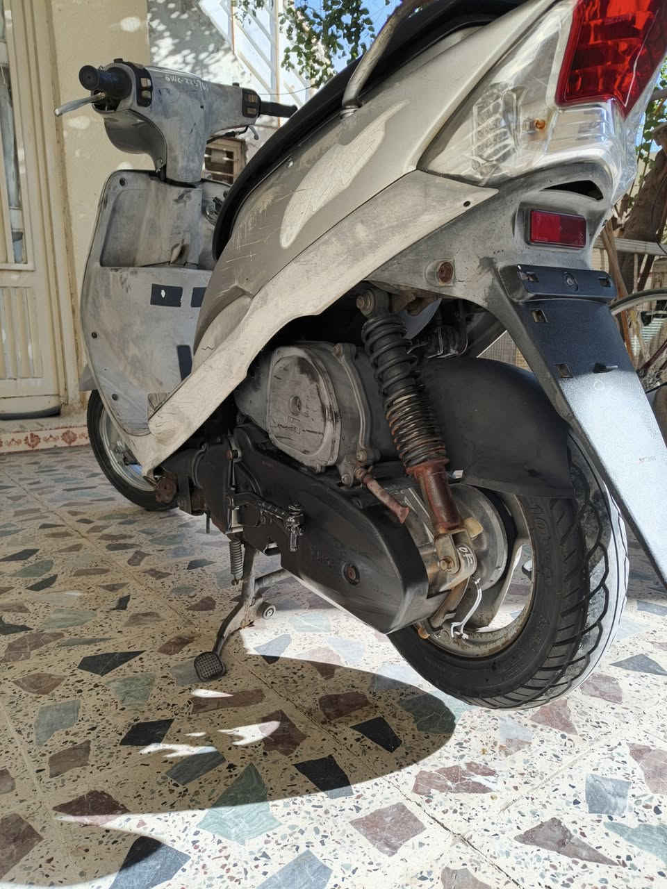 سلام عليكم ماكس منغولي دراجه مال رمبة صارله سبوع من طالعه مكينه مامفتوحه بلاديه 49 نكره سلف مكينه ناعمه شلعه معدل ما عوزه شي دراجه حلوه وبل عافيه عل ياخذها سعرها 1000
***********
